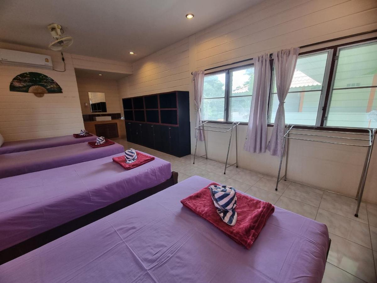 Lotus Hostel Beach Тау Экстерьер фото