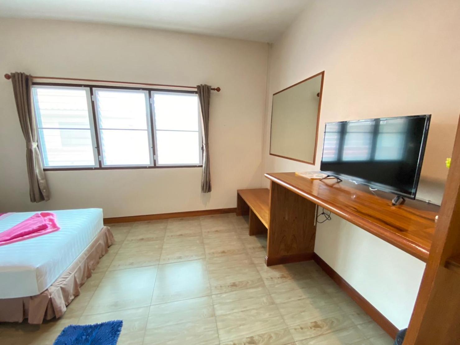 Lotus Hostel Beach Тау Экстерьер фото
