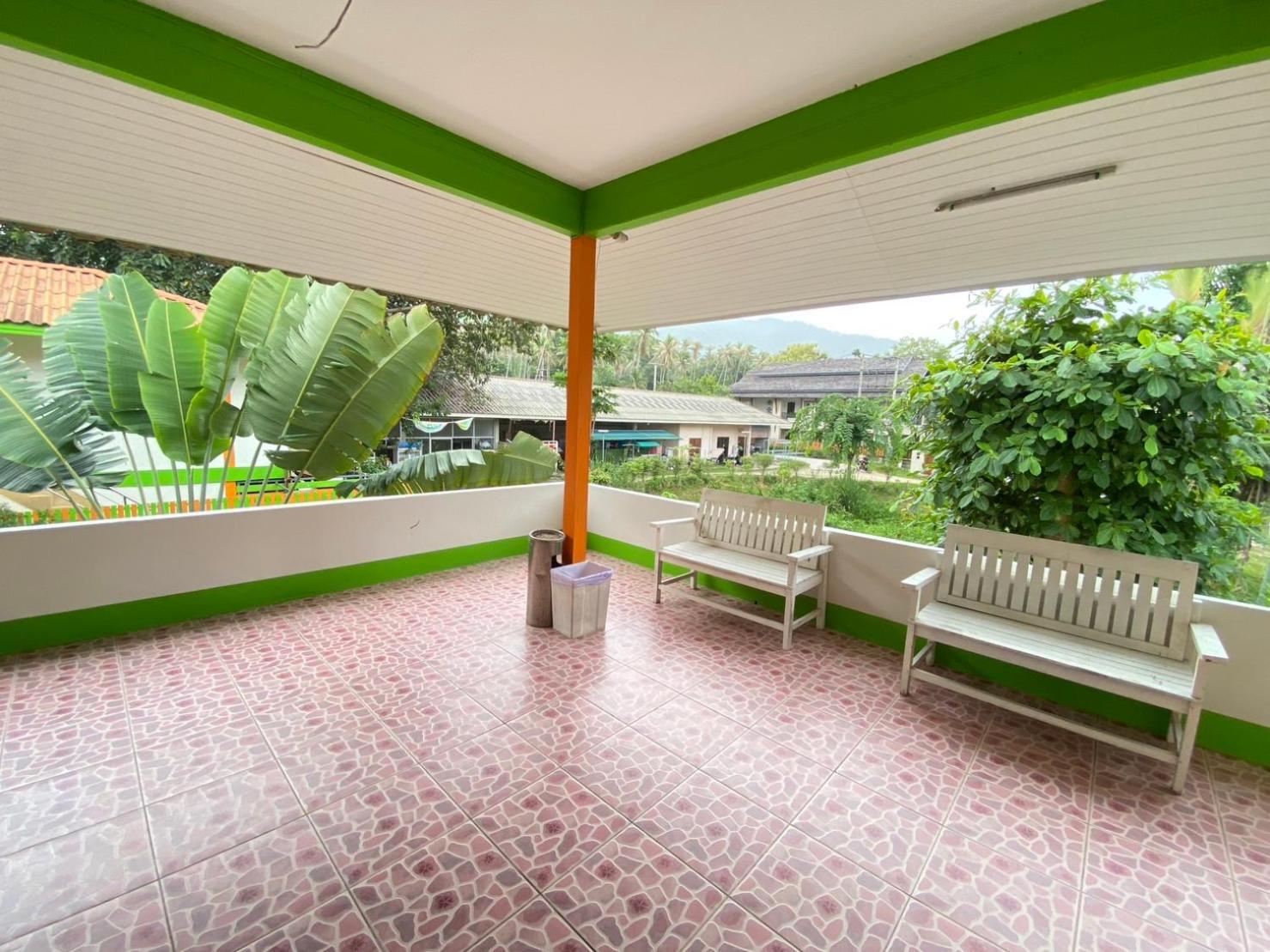 Lotus Hostel Beach Тау Экстерьер фото