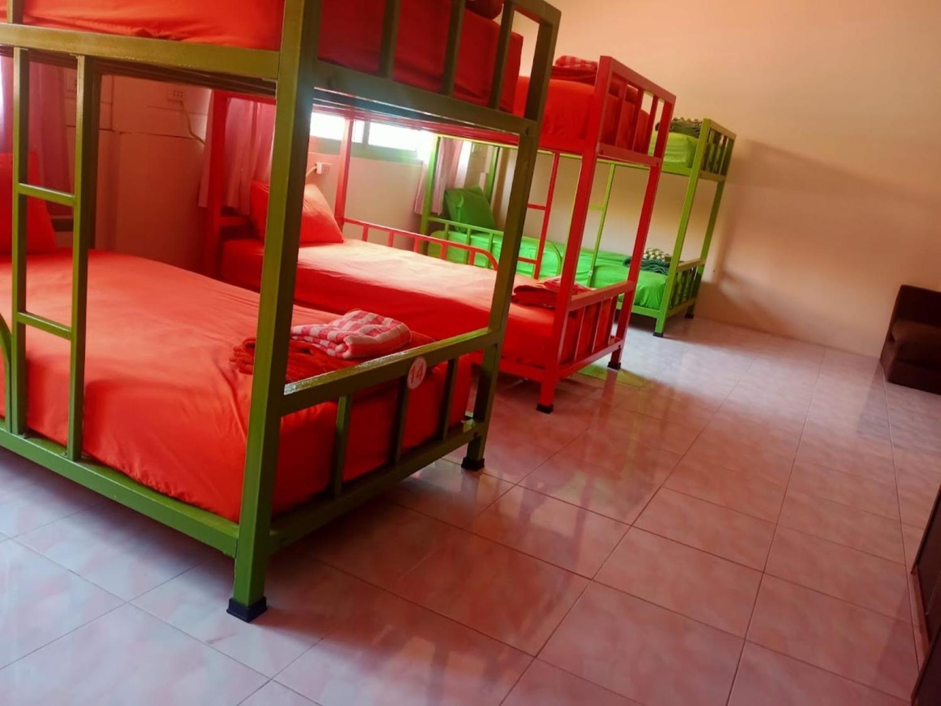 Lotus Hostel Beach Тау Экстерьер фото