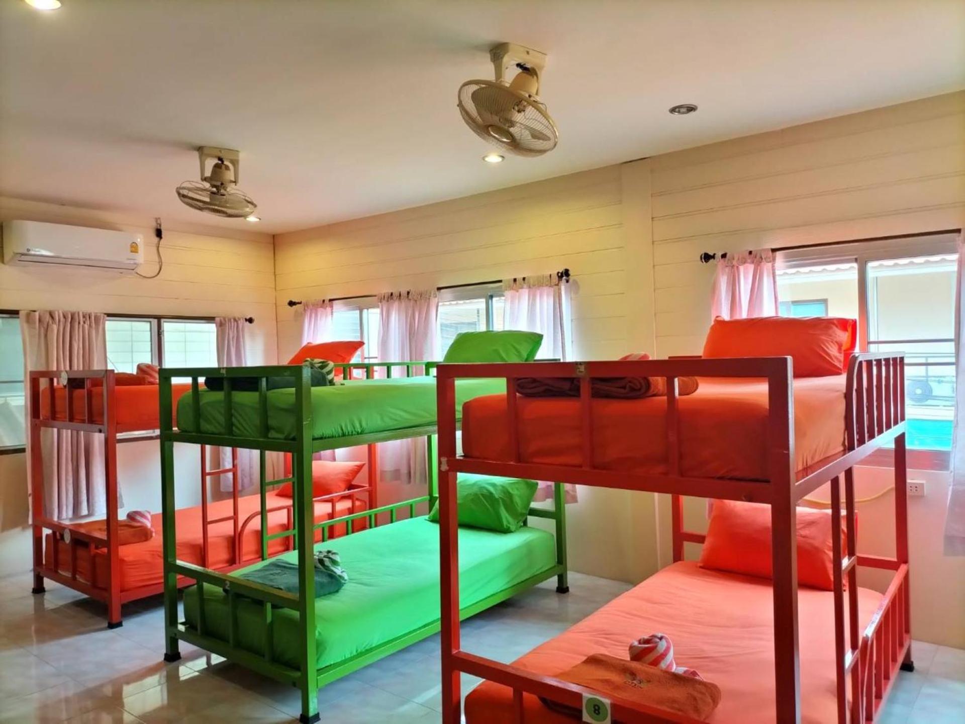 Lotus Hostel Beach Тау Экстерьер фото