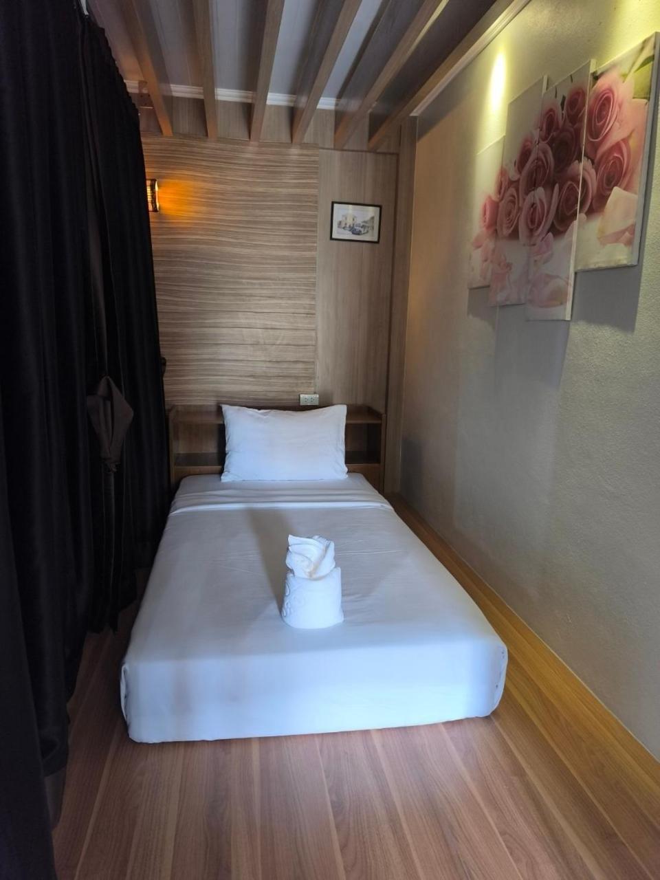 Lotus Hostel Beach Тау Экстерьер фото